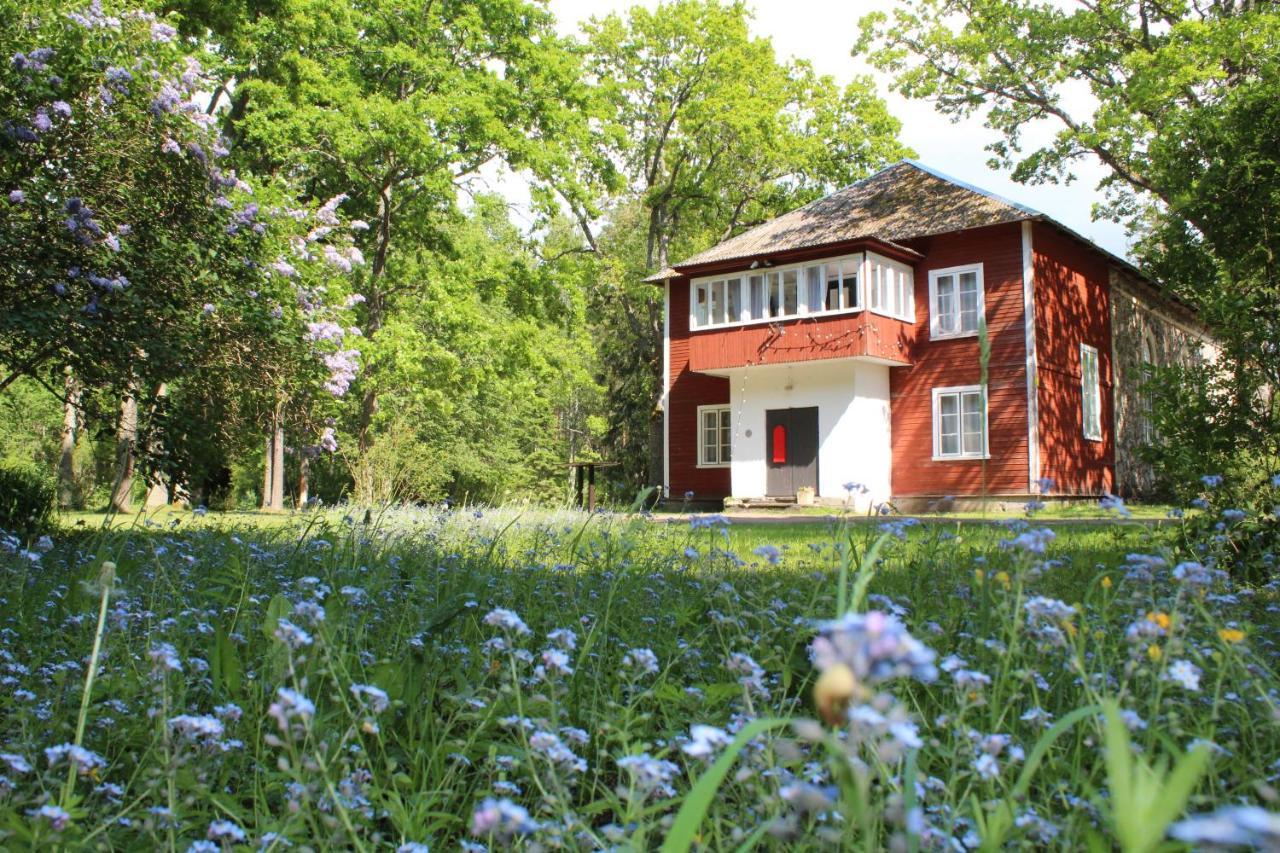 Uki Puhkekuela Otel Pärnu Dış mekan fotoğraf